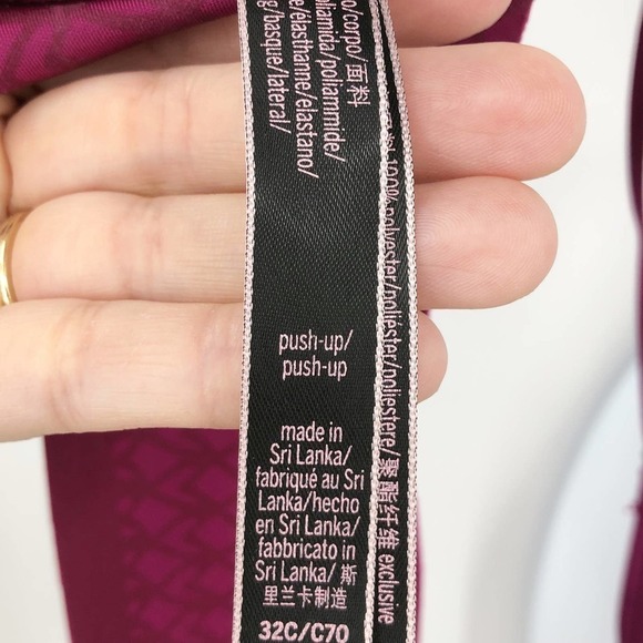 Victoria's Secret Women's Push Up Bra Size 32C Berry Purple T Back Front Close - Picture 9 of 10